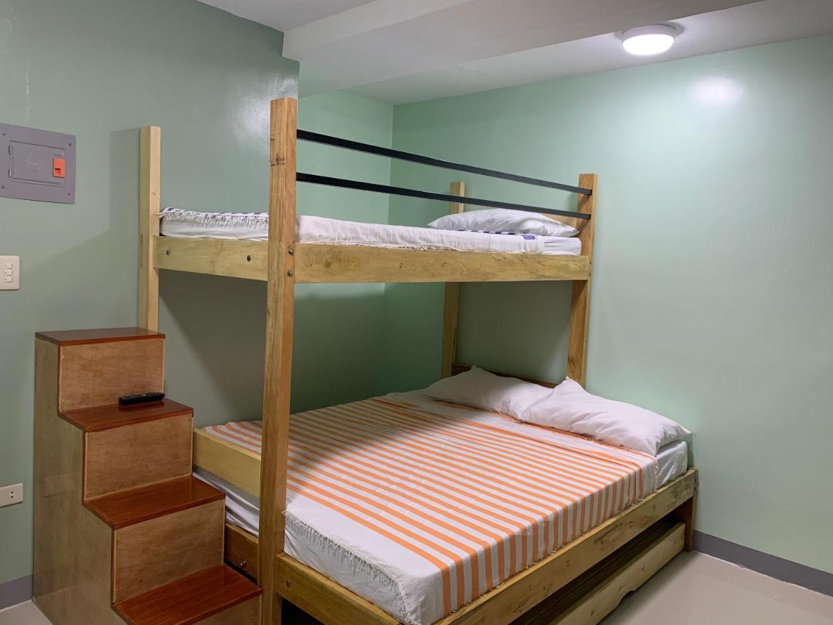 Beinte Singko De Marso Apartments Candon Zewnętrze zdjęcie