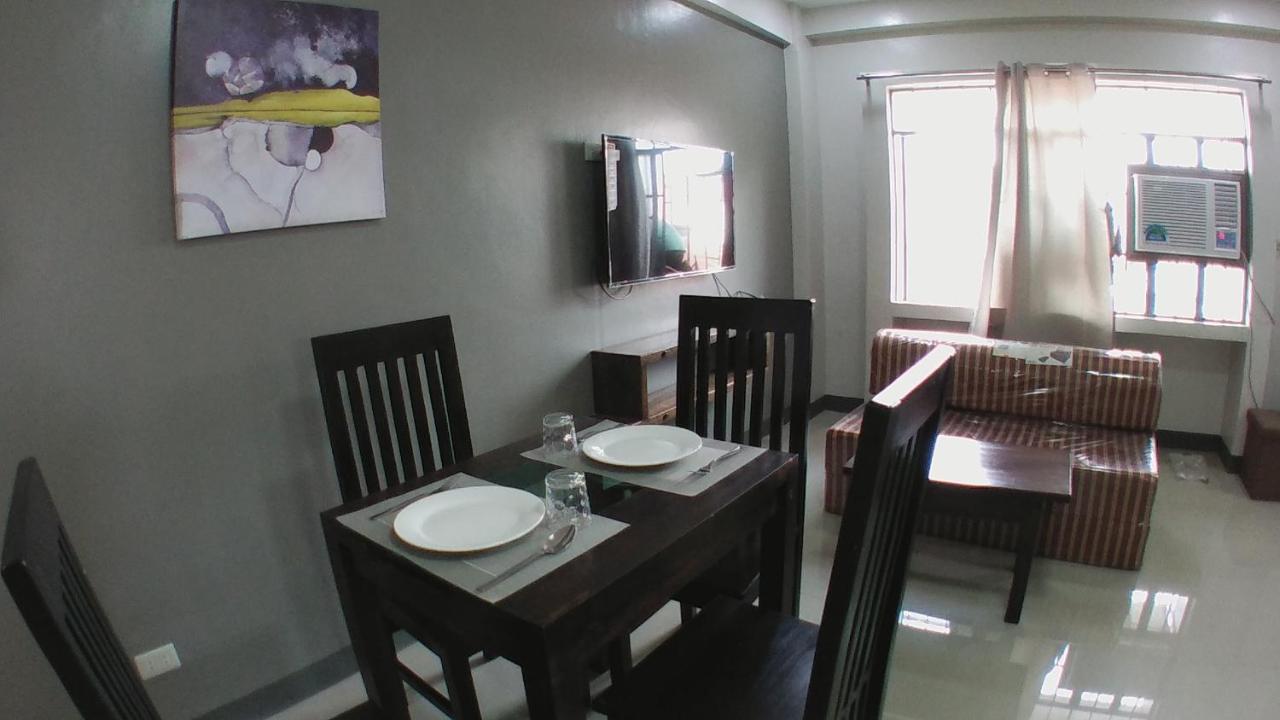 Beinte Singko De Marso Apartments Candon Zewnętrze zdjęcie